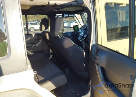 2011 Jeep Wrangler Unlimited Sport z USA, uszkodzony, nr VIN 1J4BA3H15BL595976